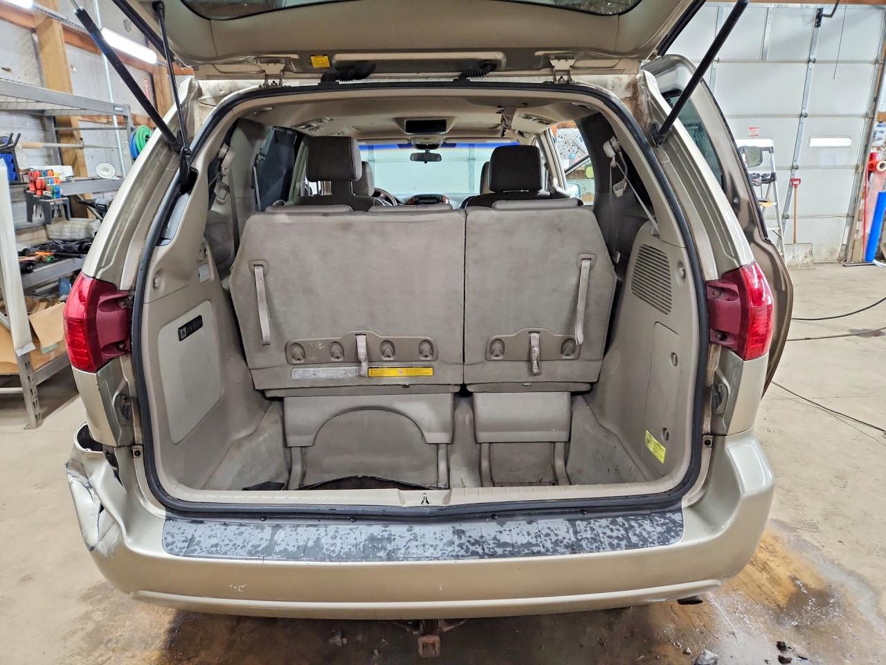 Toyota Sienna Xle 7 Passenger