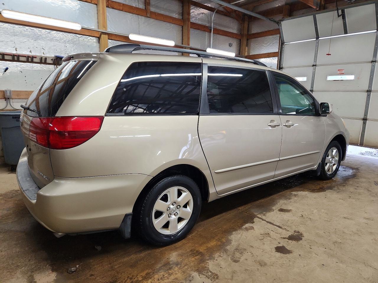 Toyota Sienna Xle 7 Passenger