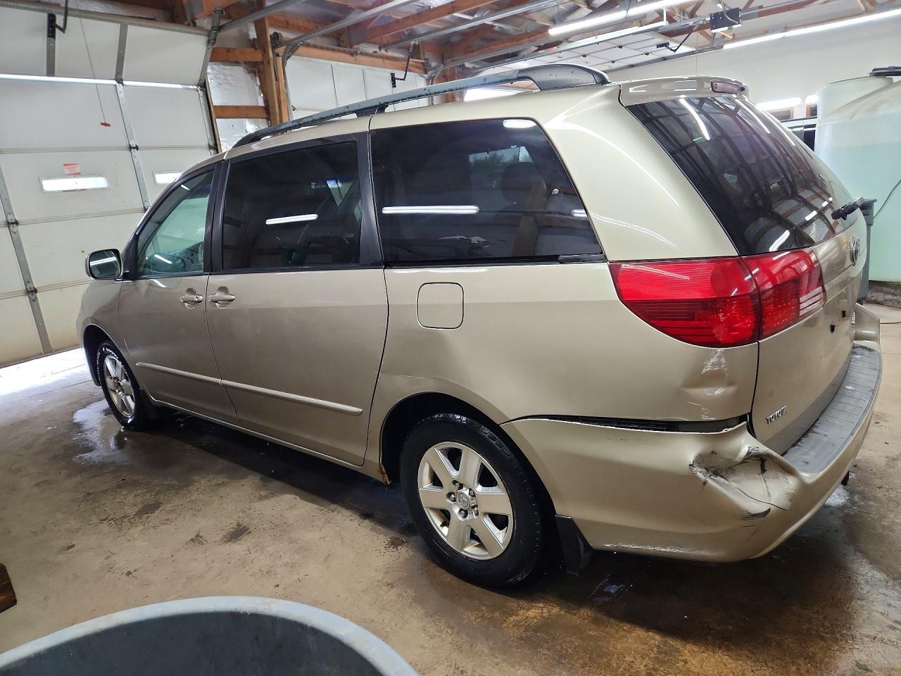 Toyota Sienna Xle 7 Passenger