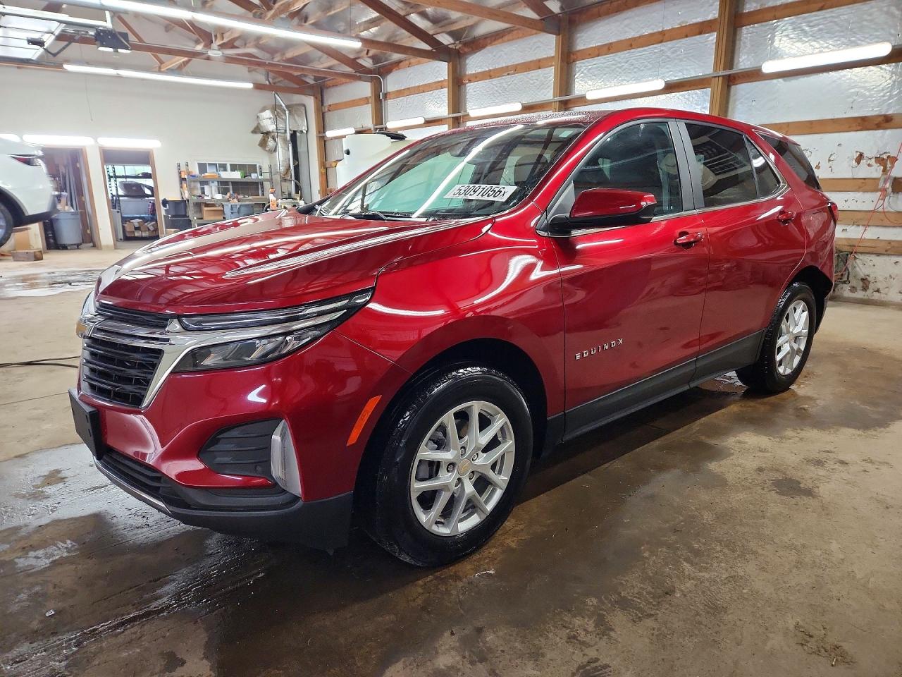 Salvage Chevrolet Equinox Image