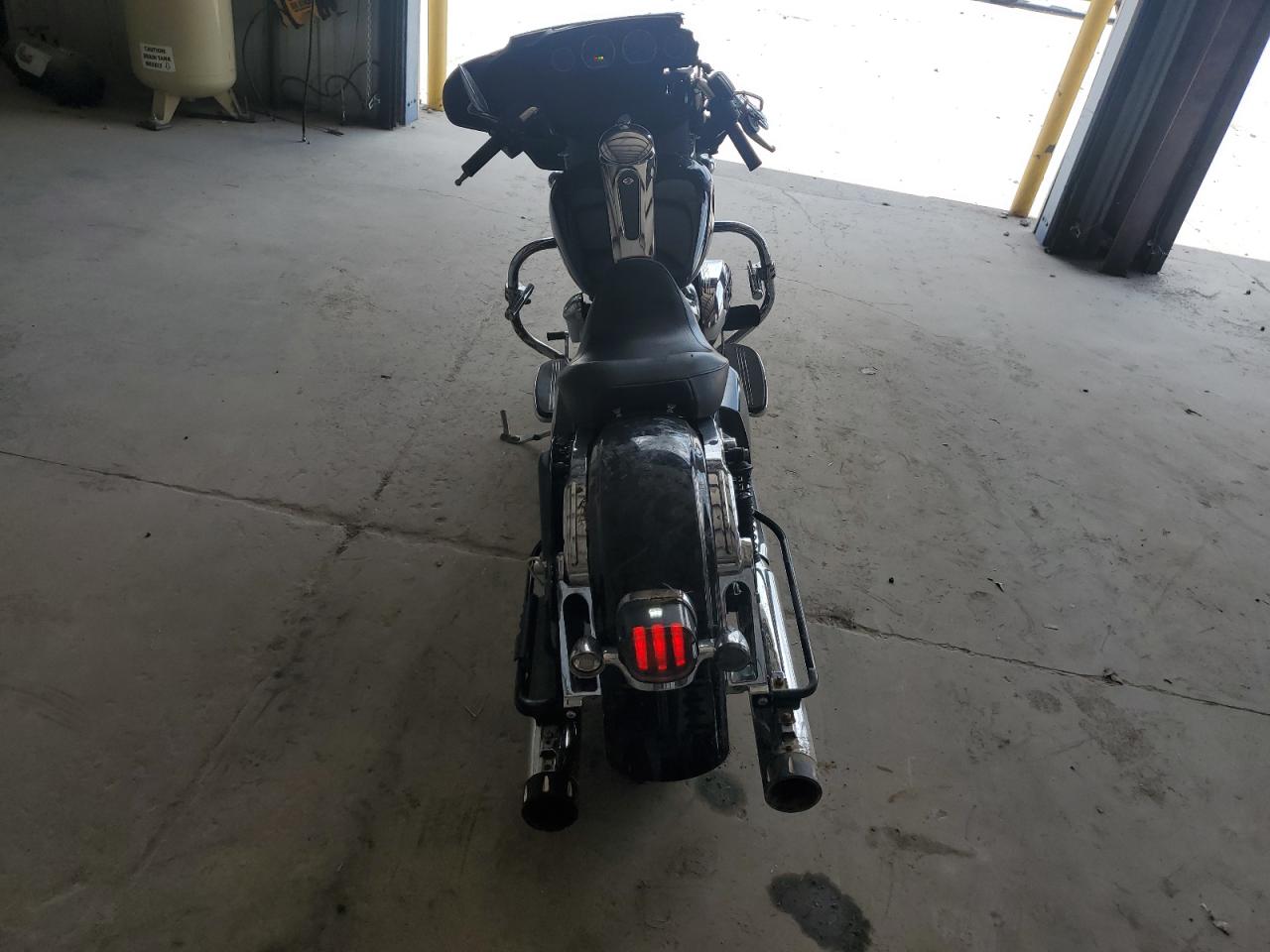 Harley-Davidson Fl