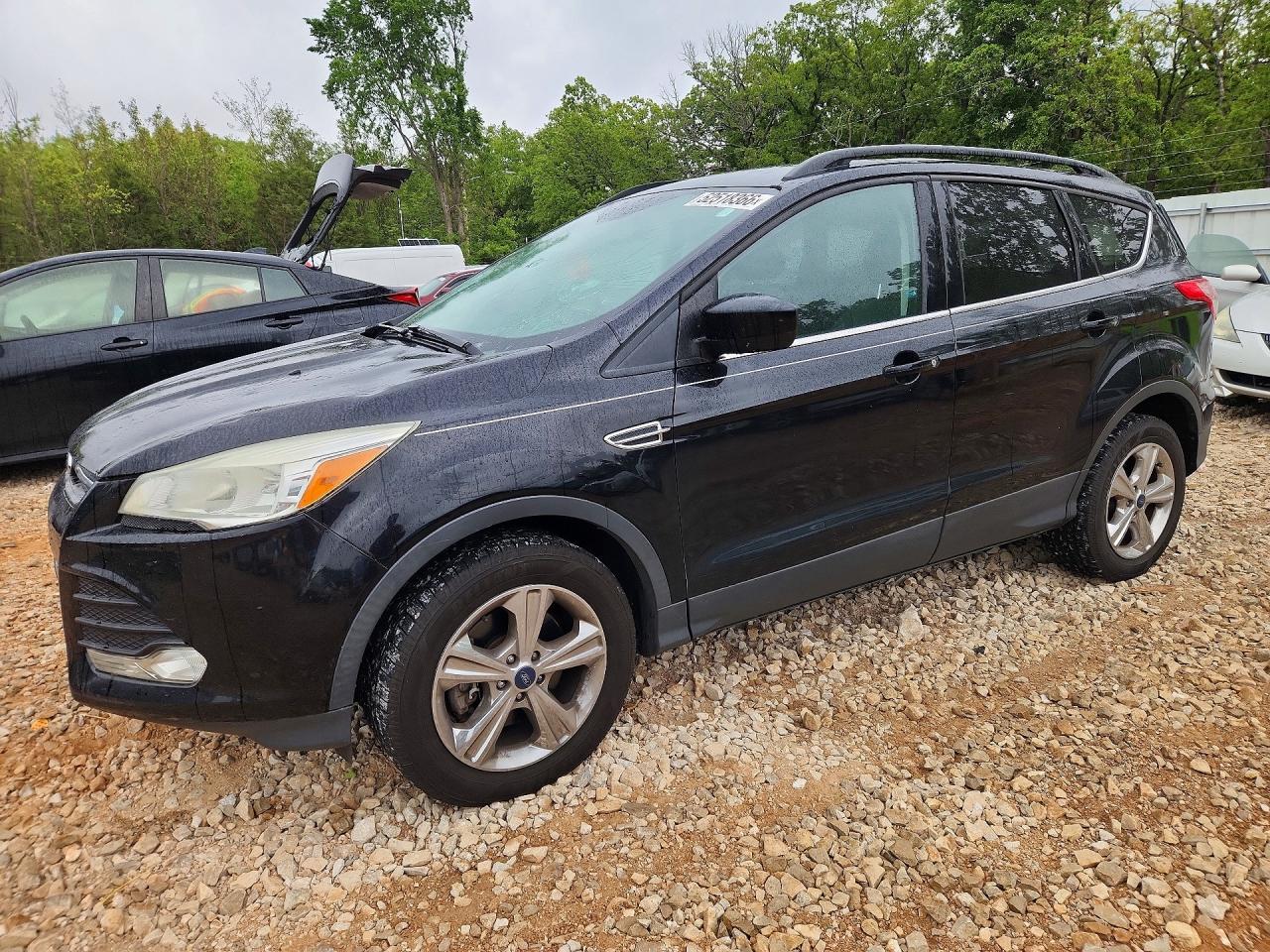 Salvage Ford Escape Image
