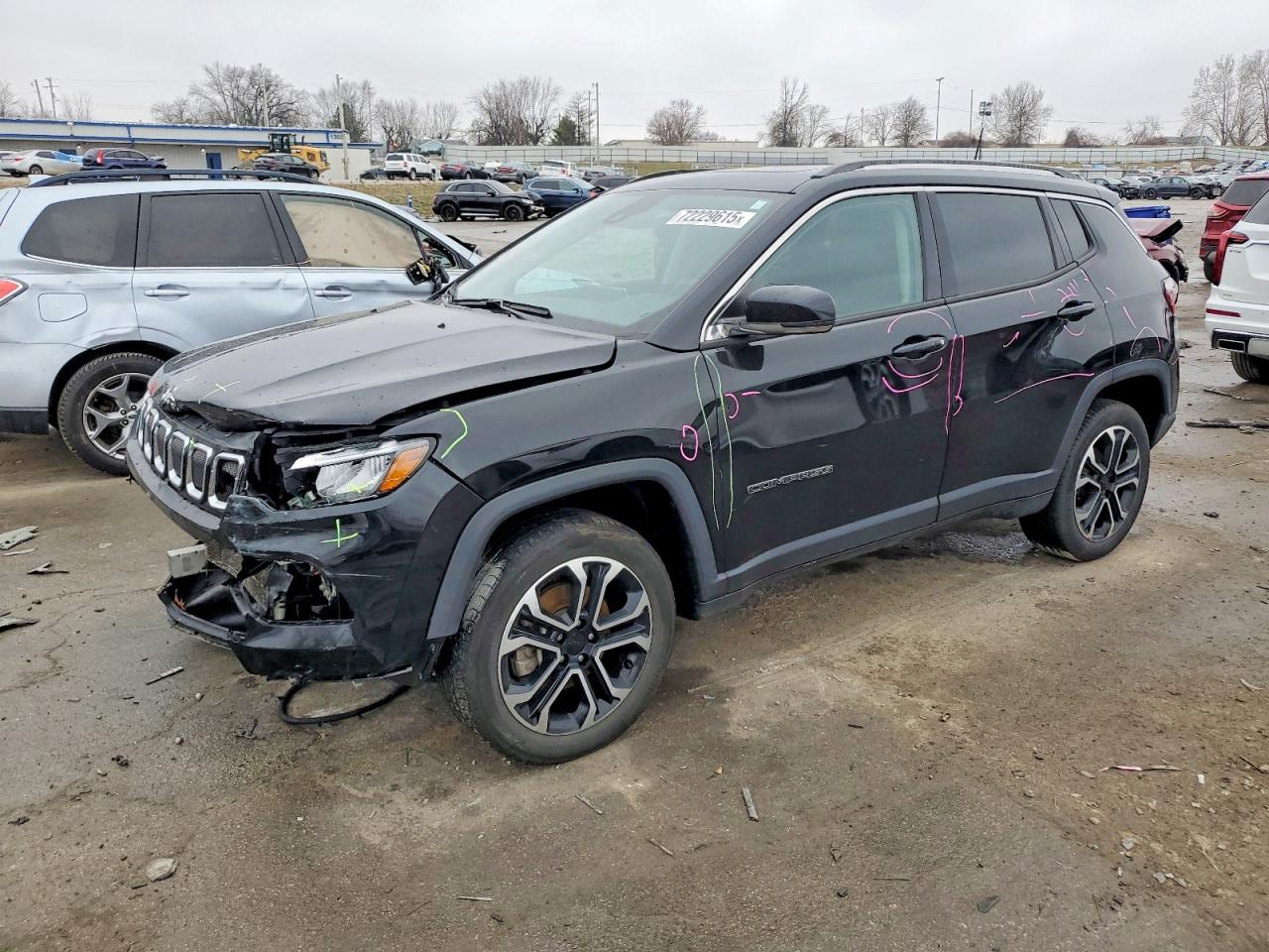 Salvage Jeep Compass Image