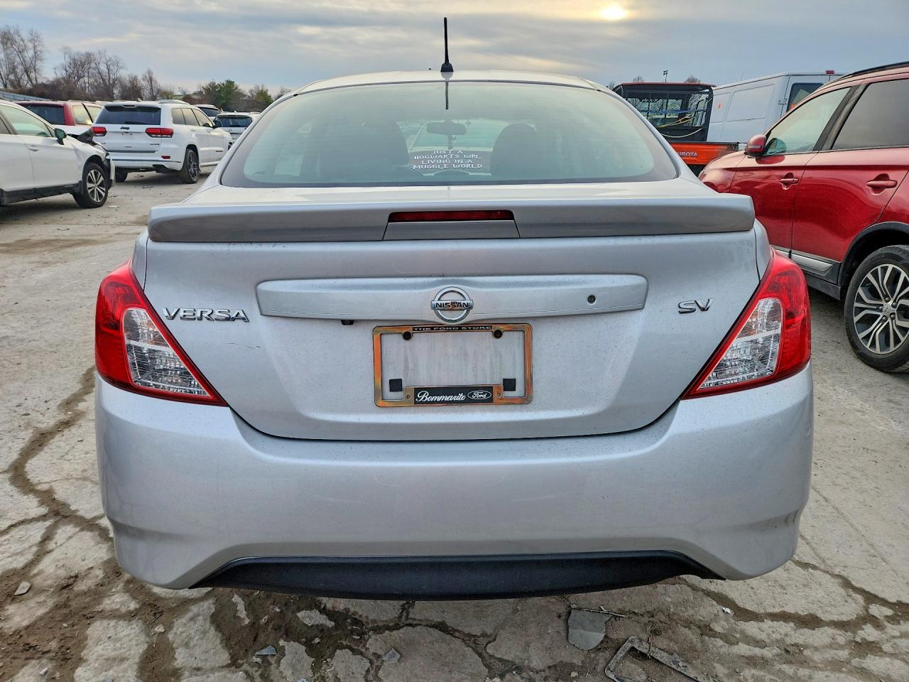 Nissan Versa Sv