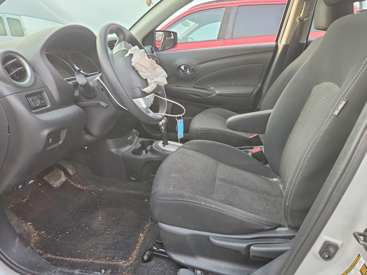 Nissan Versa Sv
