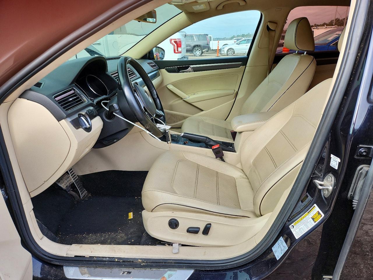 Volkswagen Passat S