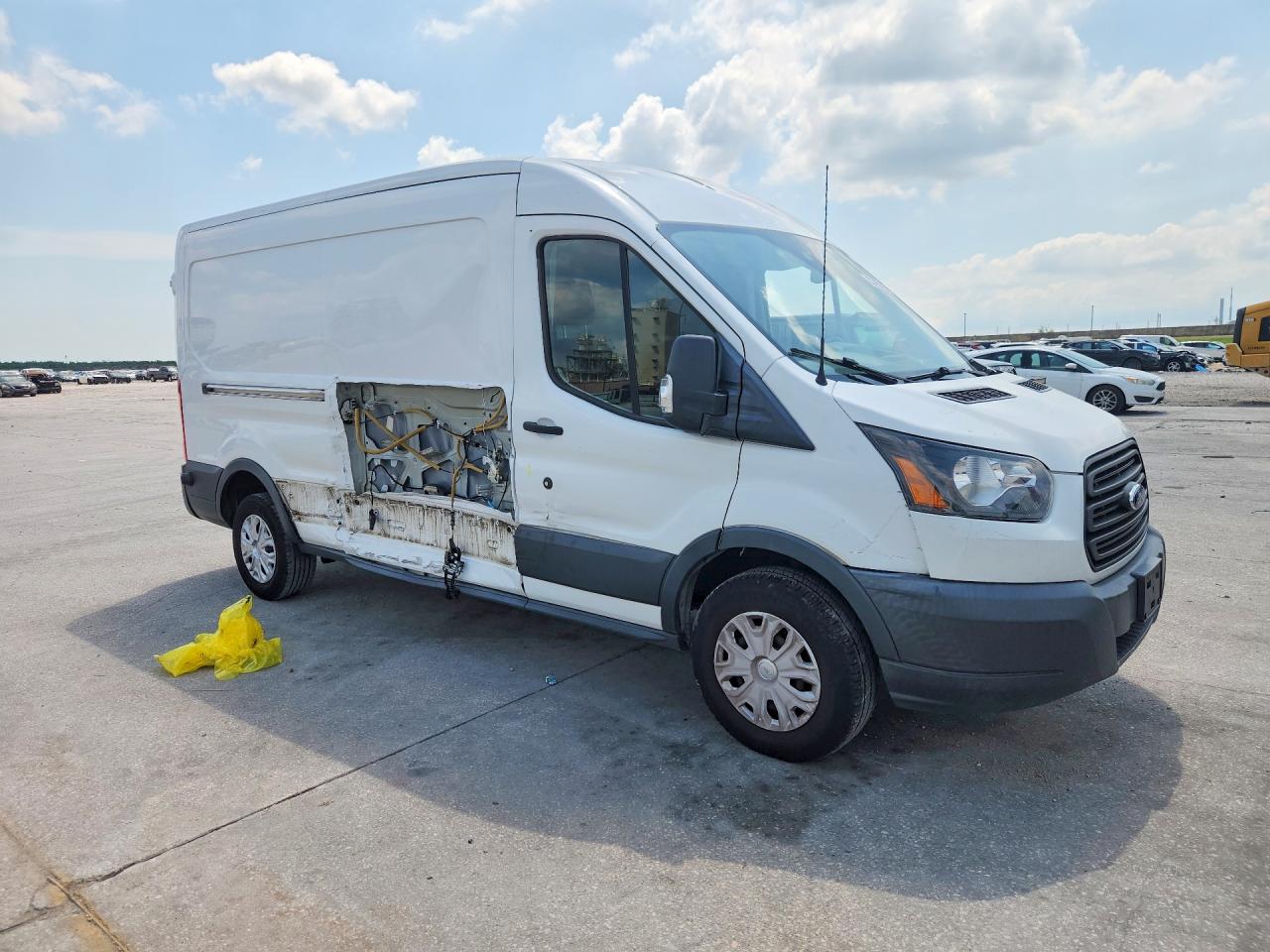 Ford Transit T-250