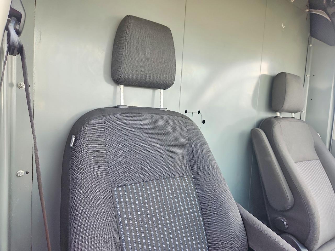 Ford Transit T-250