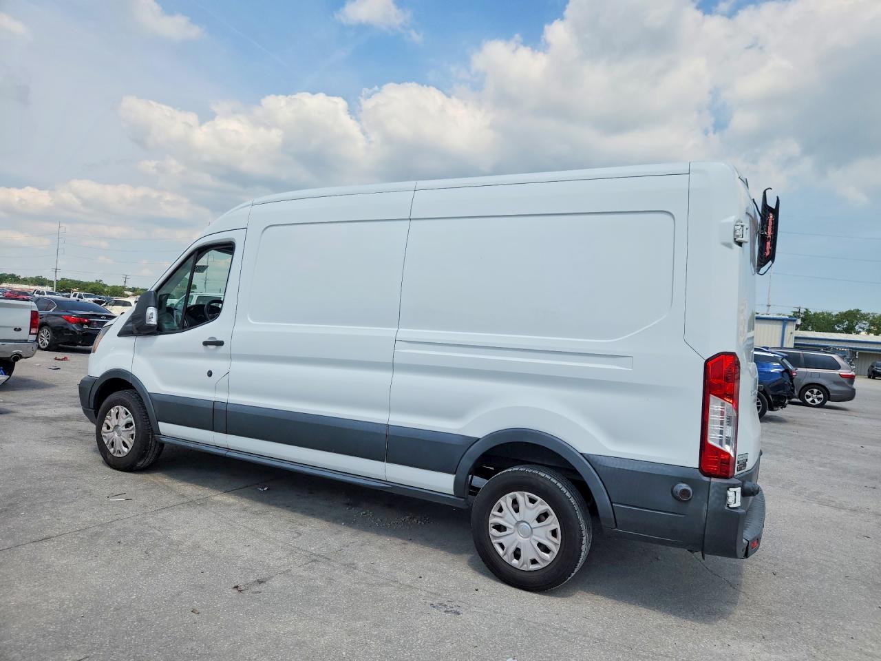 Ford Transit T-250