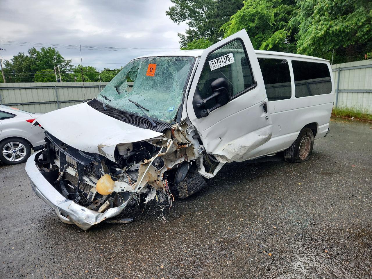 Salvage Ford Econoline Image
