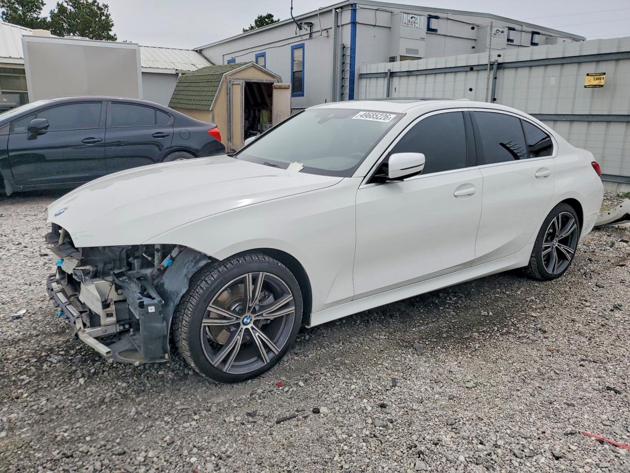 Salvage BMW 3 Series Image