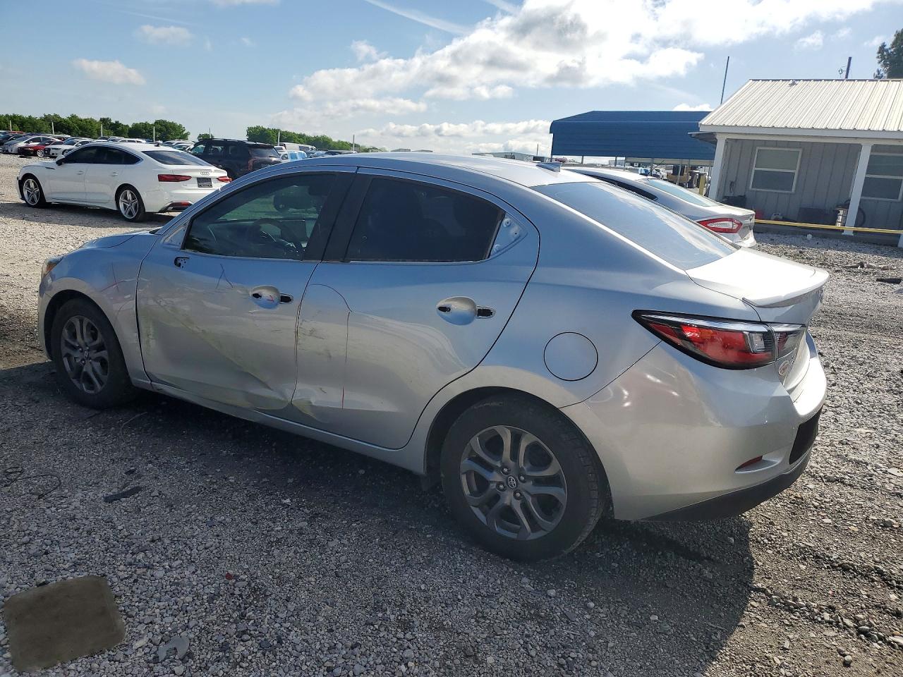 Toyota Yaris Le