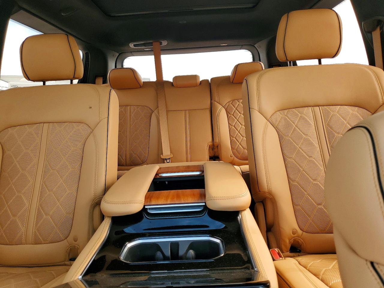 Jeep Grand Wagoneer Series Iii
