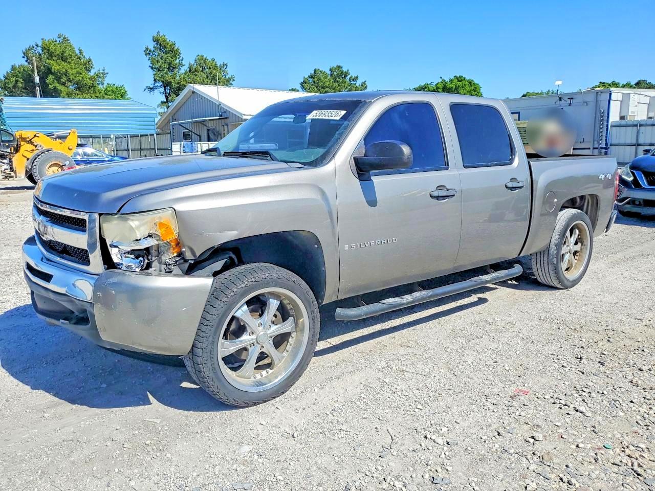 Salvage Chevrolet Silverado Image