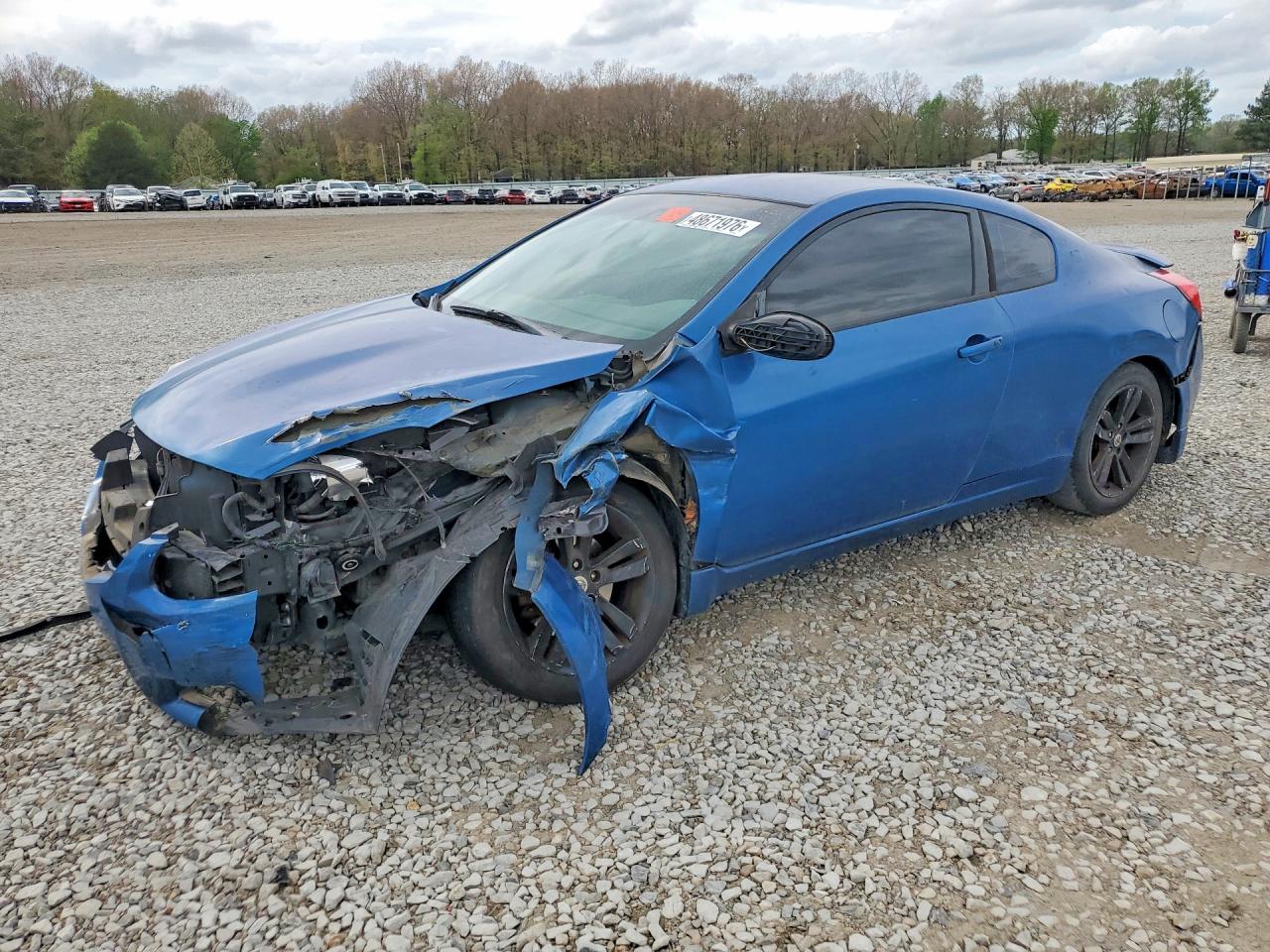 Salvage Nissan Altima Image