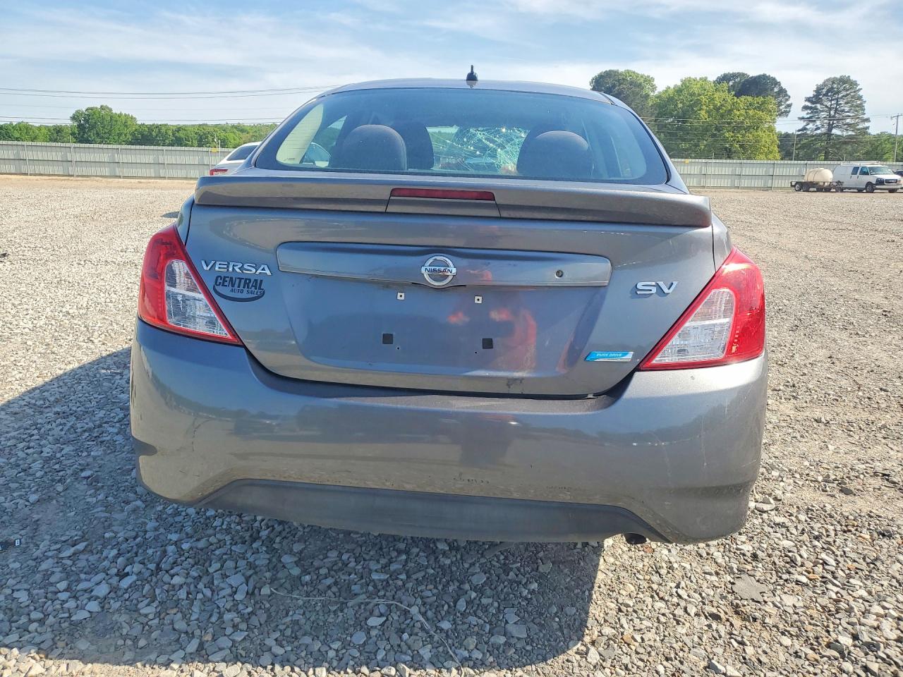 Nissan Versa 1.6 Sv