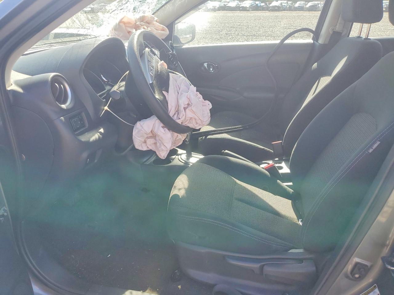Nissan Versa 1.6 Sv
