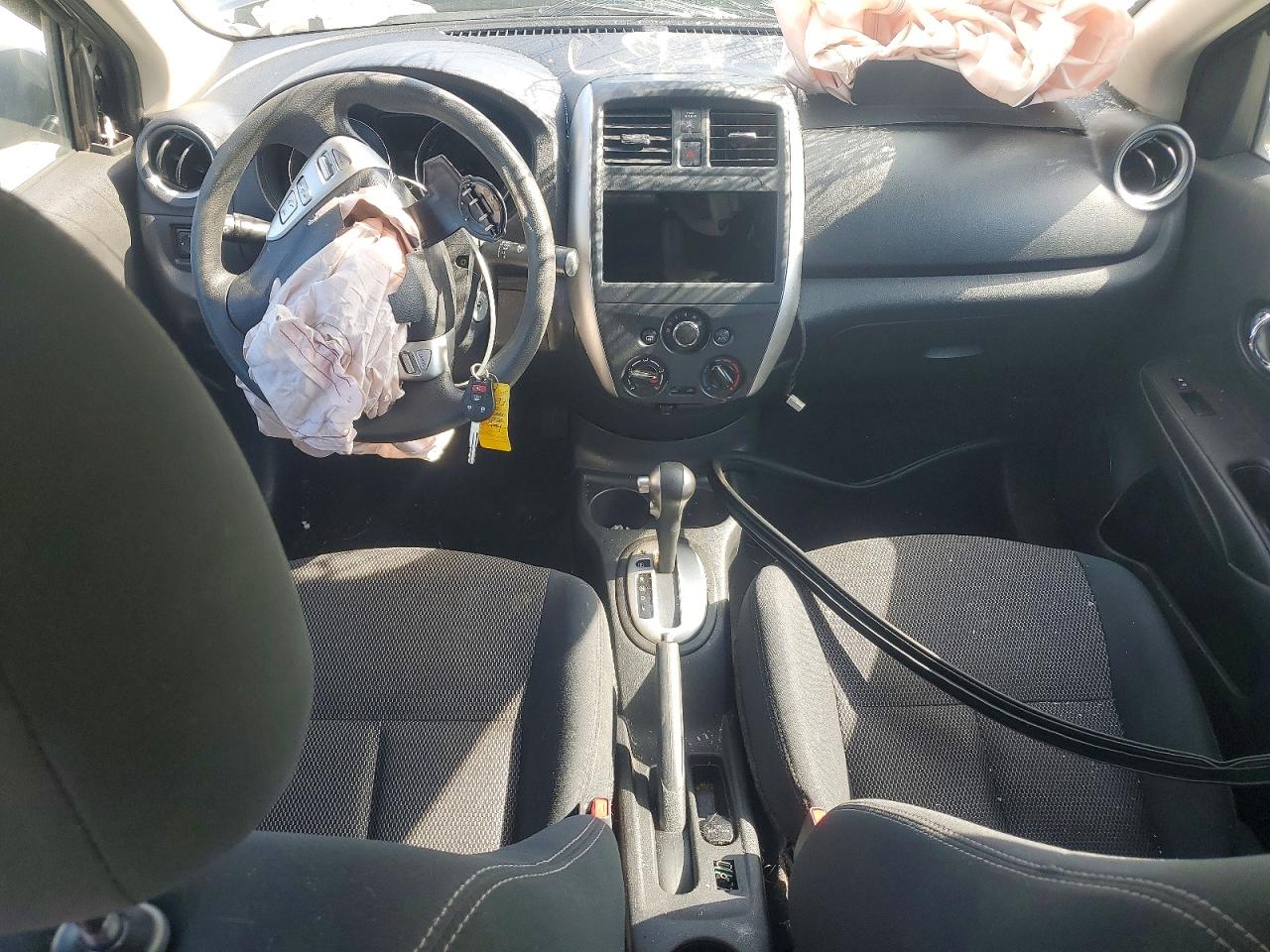 Nissan Versa 1.6 Sv