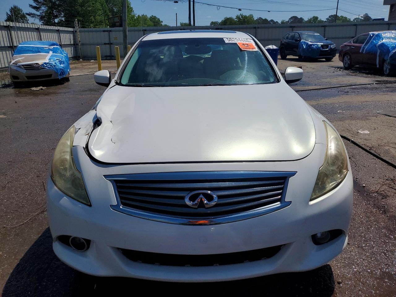 INFINITI G37 X