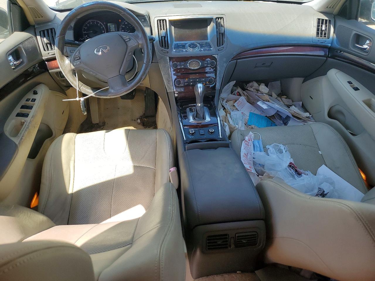 INFINITI G37 X
