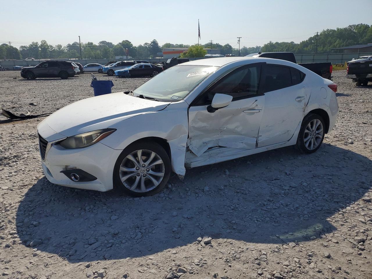Salvage Mazda 3 Image