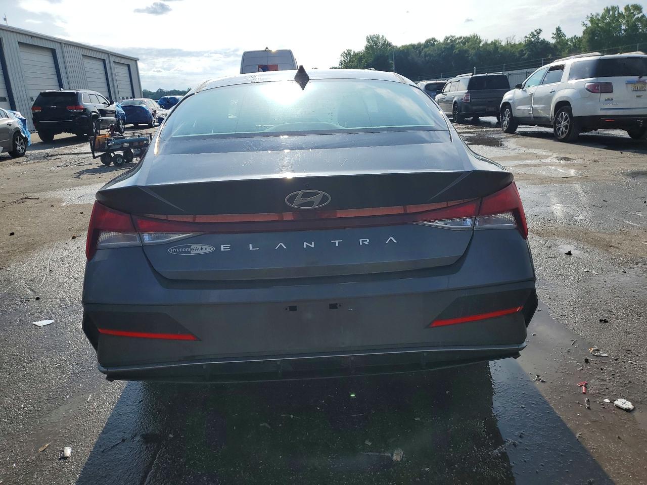 Hyundai ELANTRA Sel