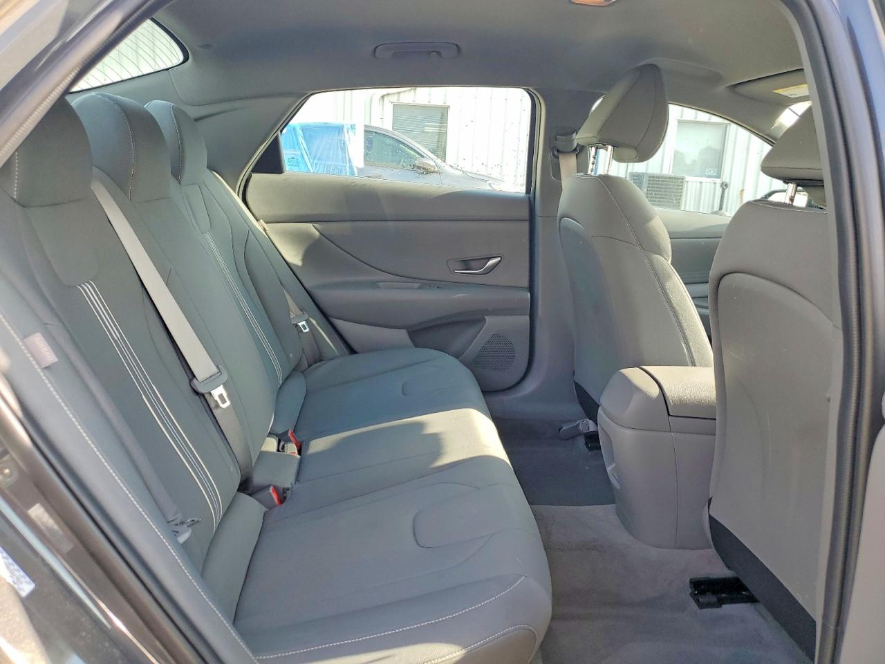 Hyundai ELANTRA Sel