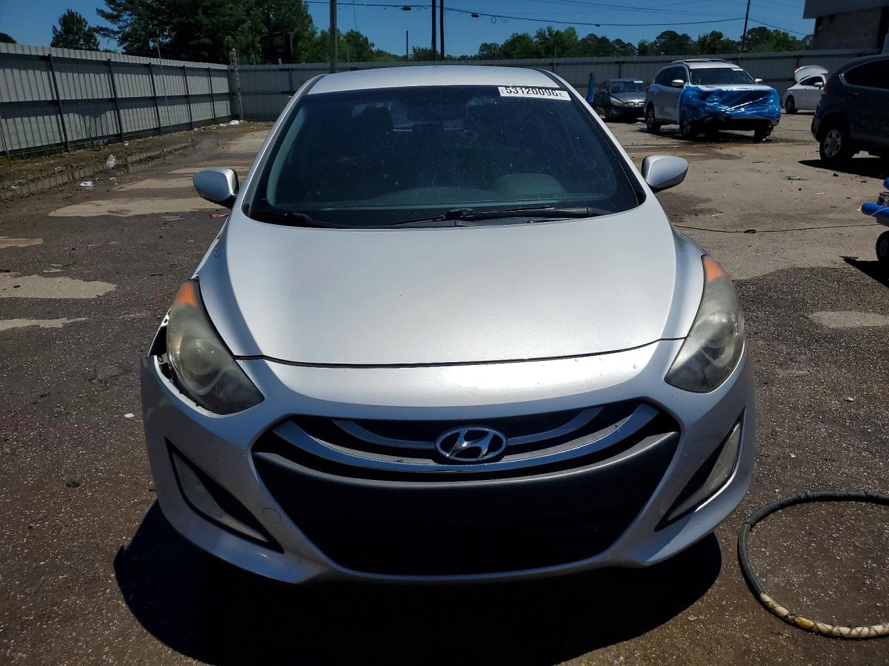 Hyundai ELANTRA Base