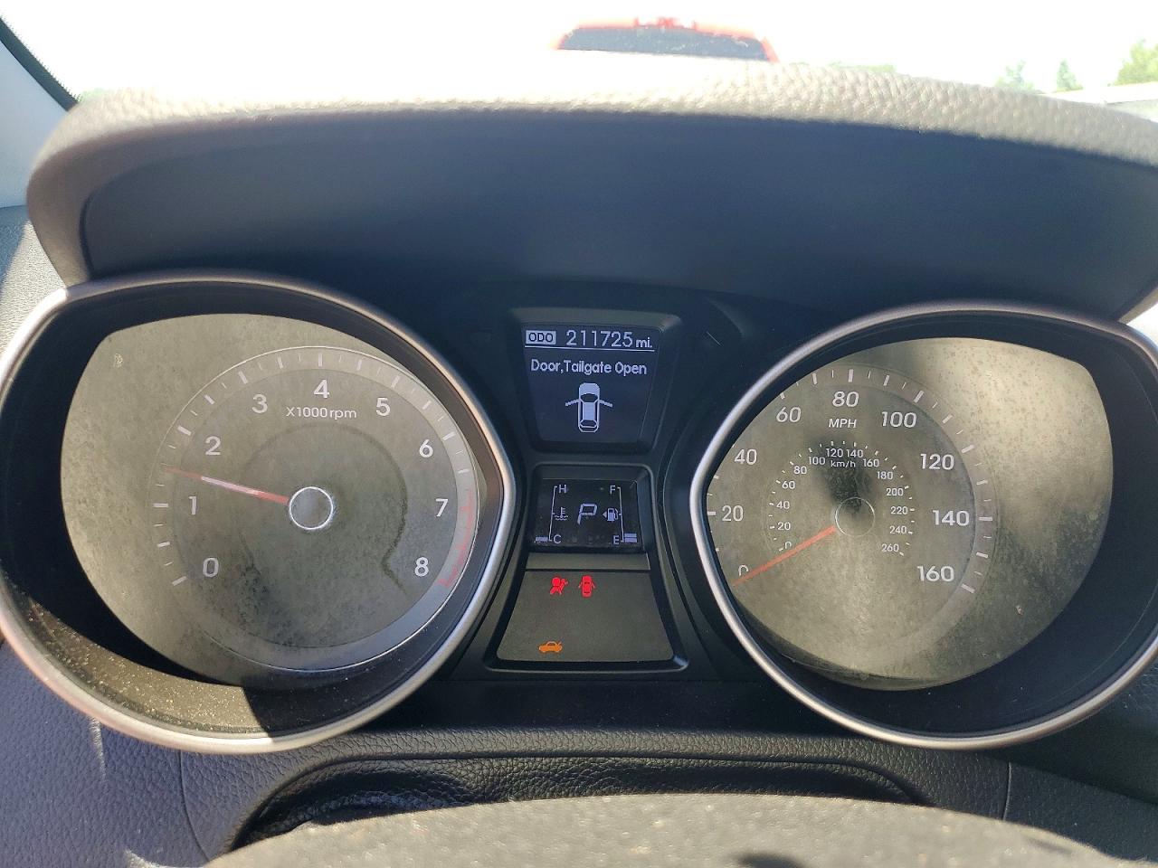 Hyundai ELANTRA Base