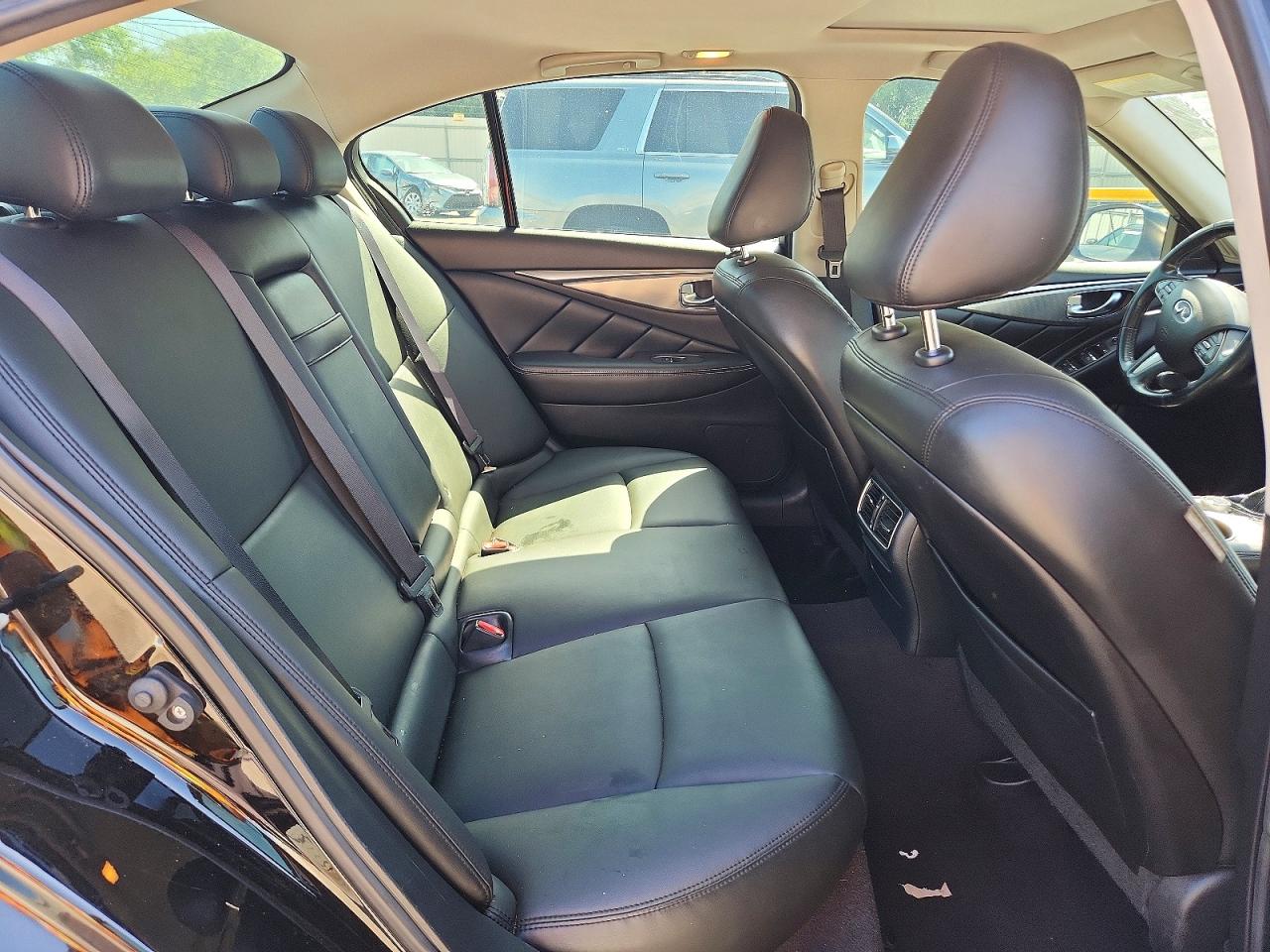 INFINITI Q50 3.0t Premium