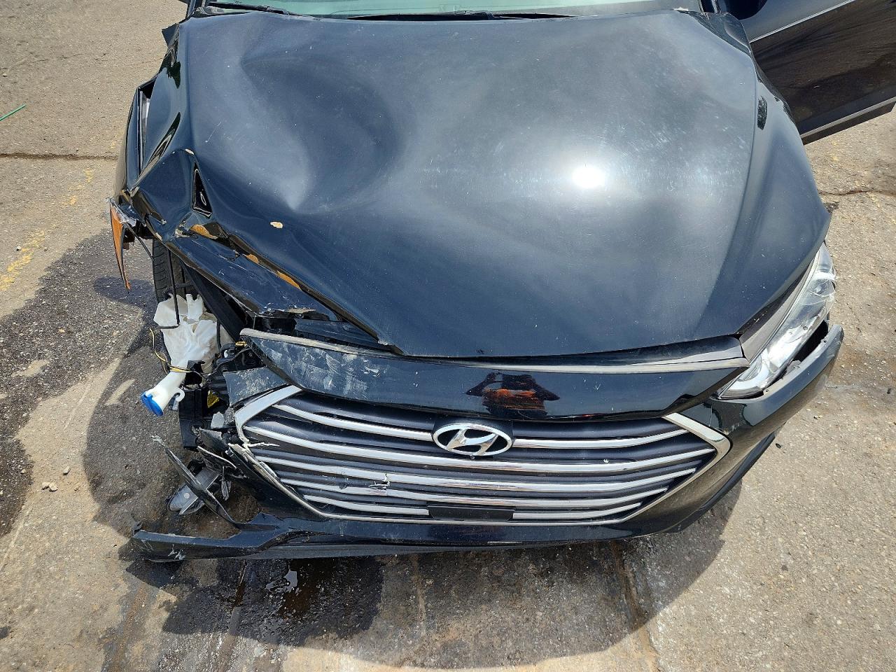 Hyundai ELANTRA Limited