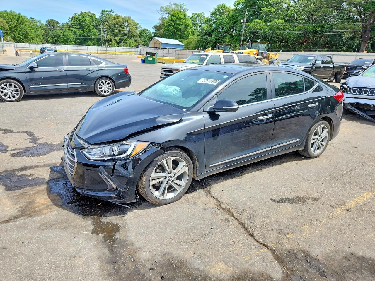 Salvage Hyundai ELANTRA Image