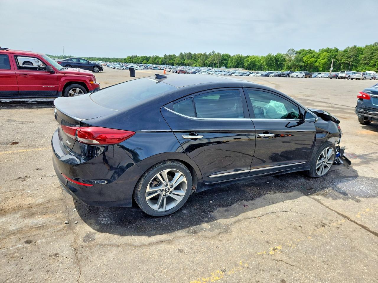 Hyundai ELANTRA Limited