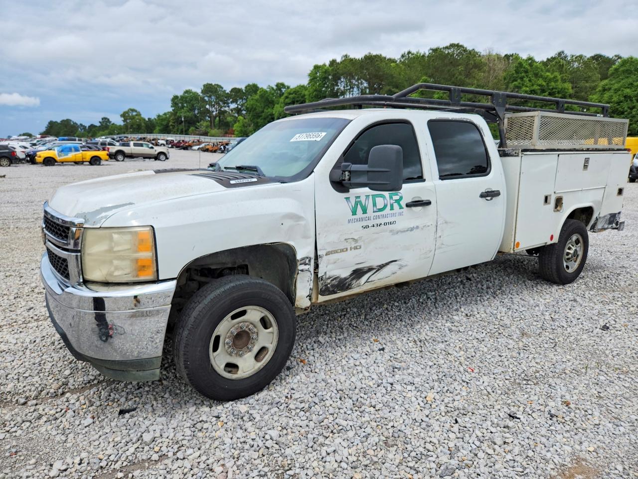 Salvage Chevrolet Silverado Image