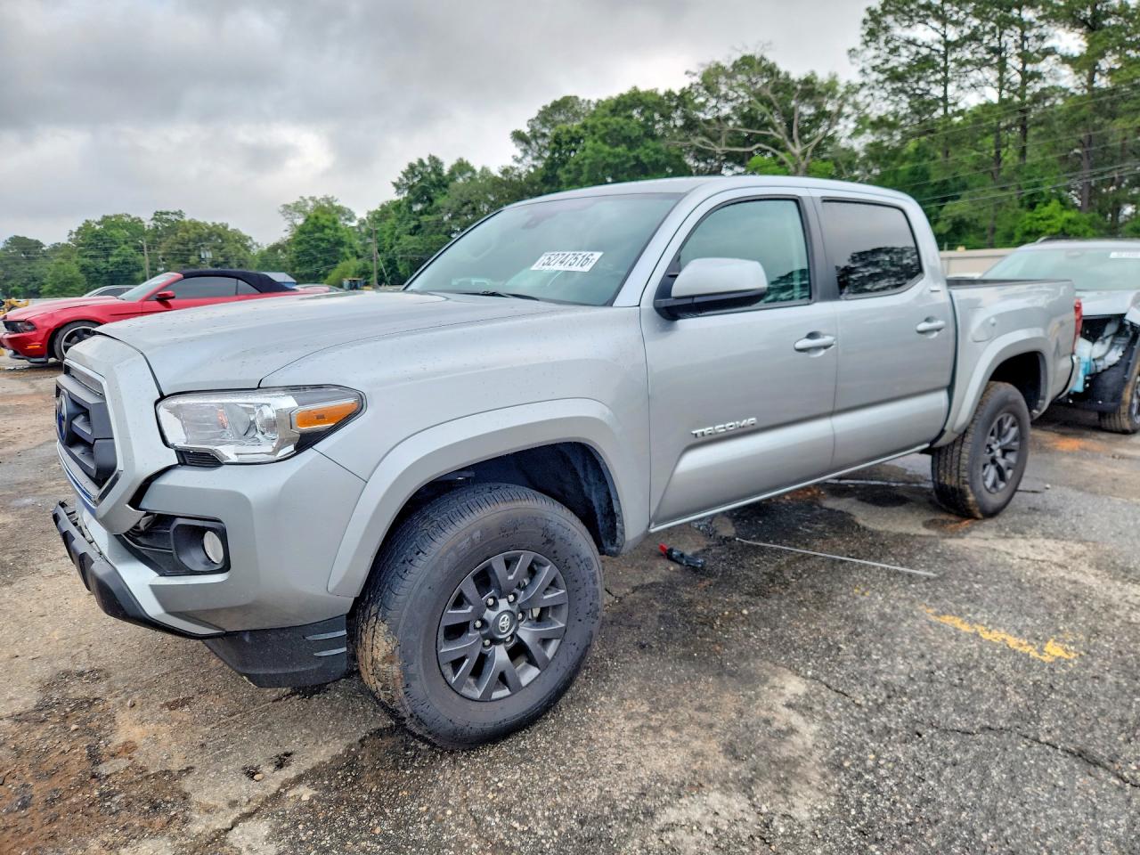 Salvage Toyota Tac Dbl 4x Image