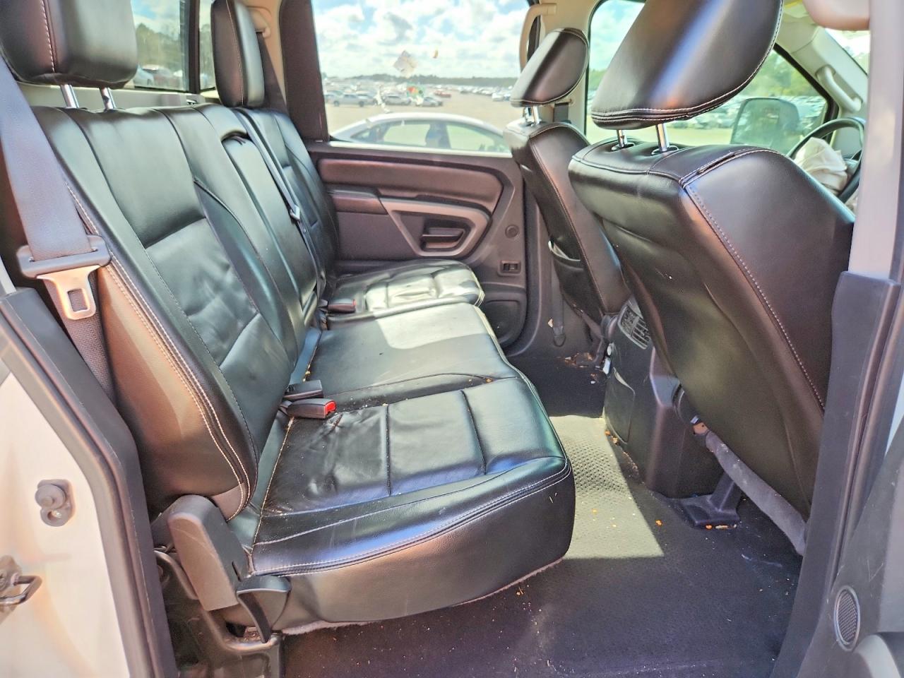 Nissan Titan S