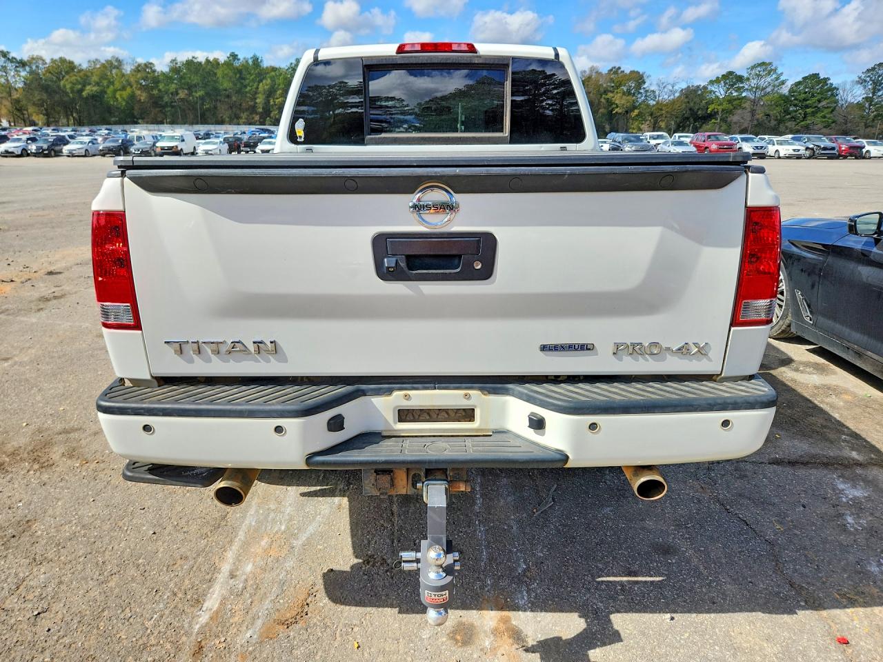 Nissan Titan S