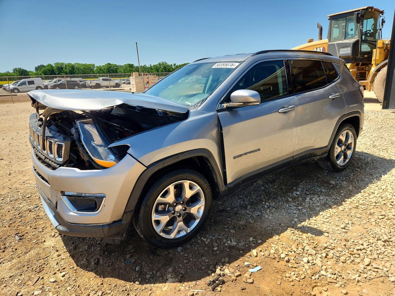 Salvage Jeep Compass Image