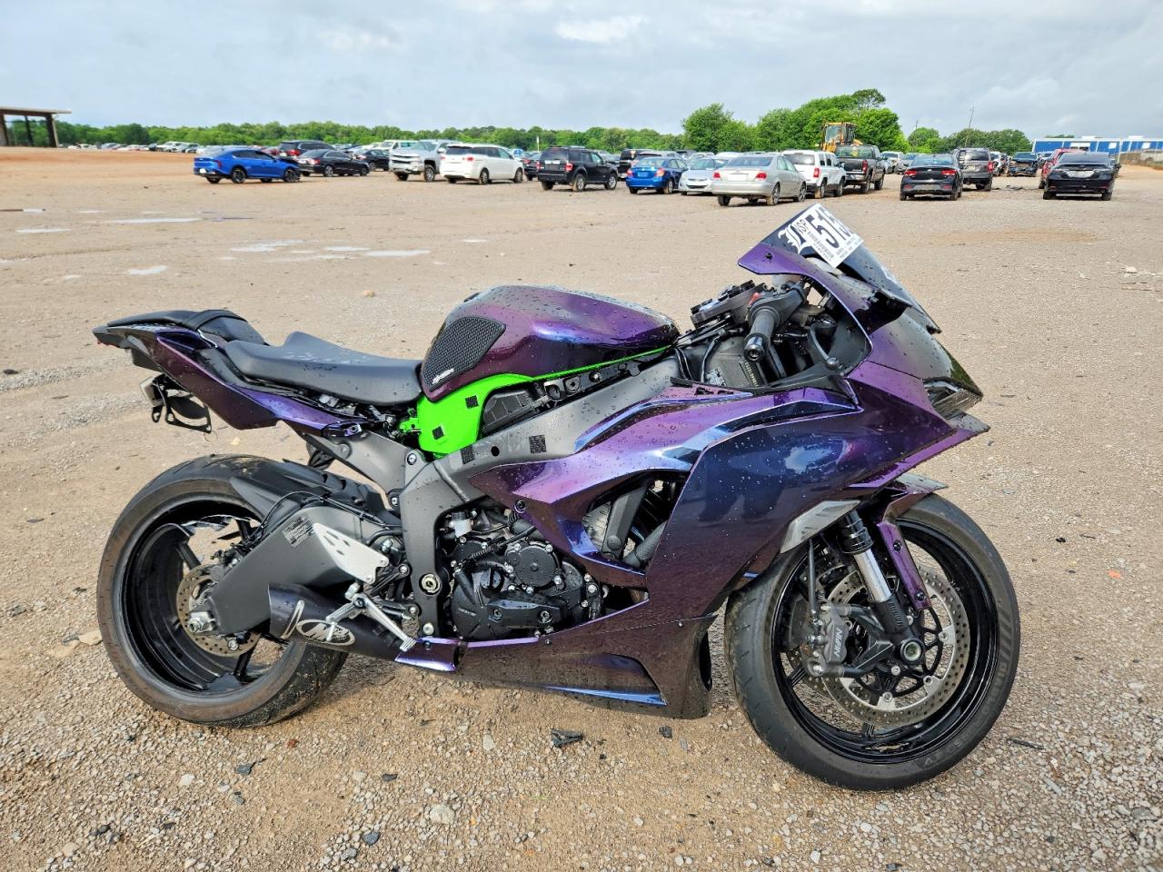Salvage Kawasaki Ninja 600 Image