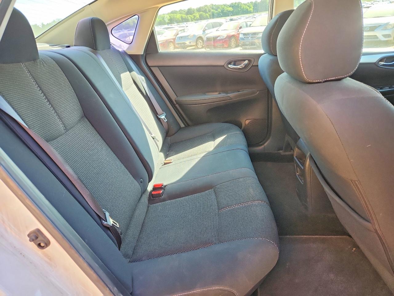 Nissan Sentra S