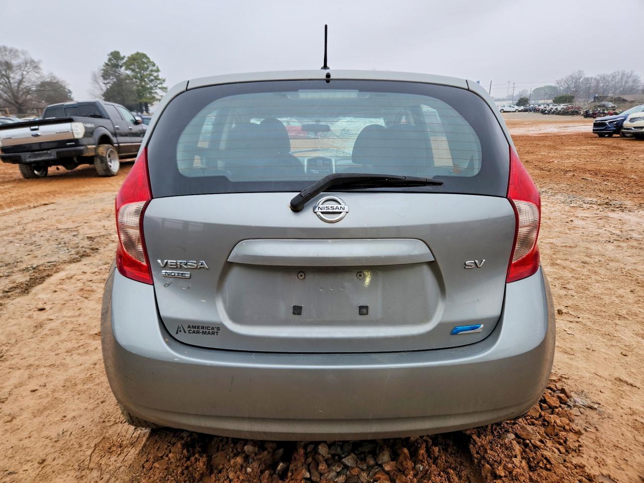 Nissan Versa S