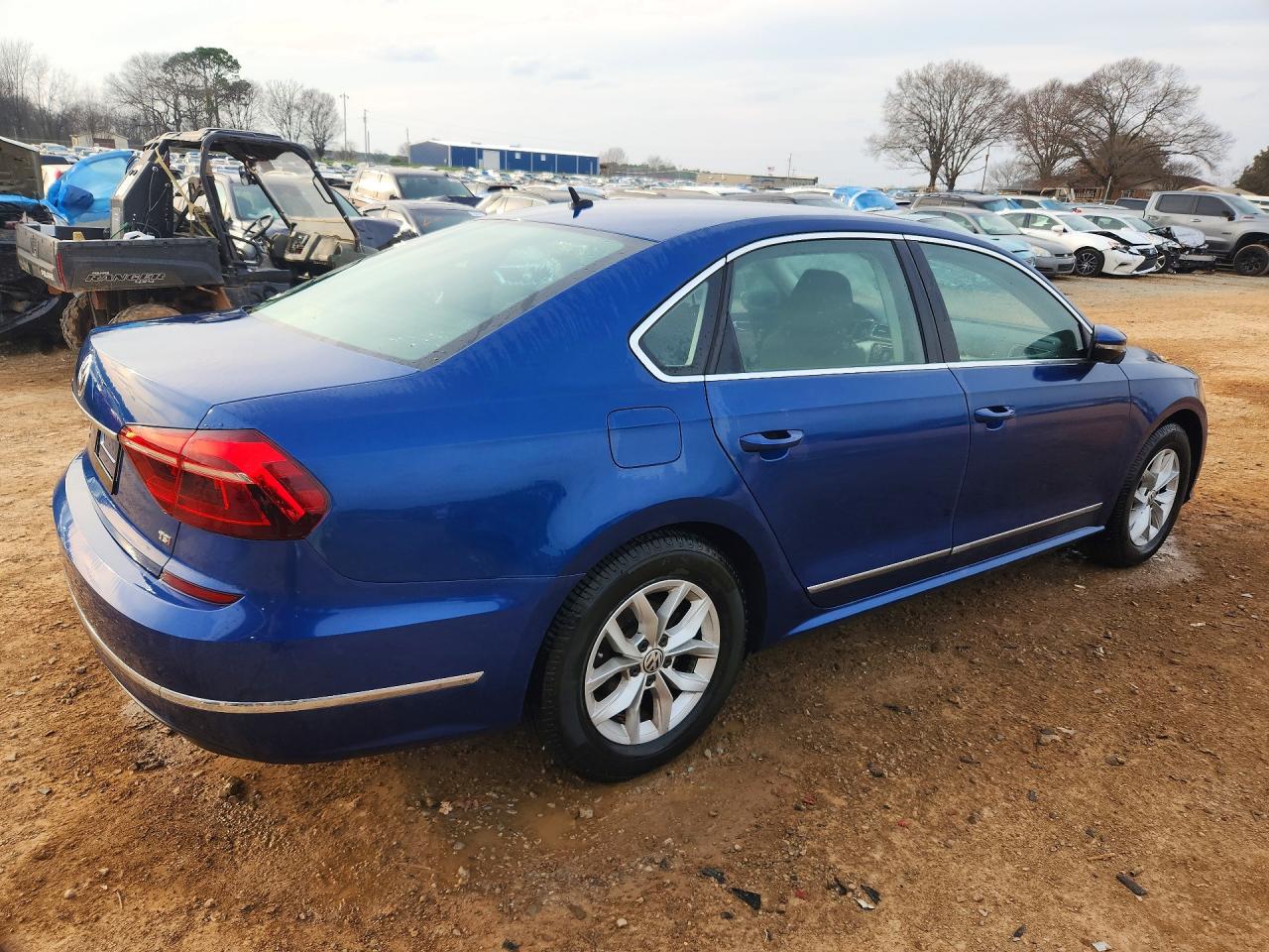 Volkswagen Passat S