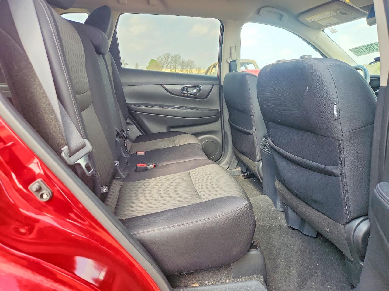 Nissan Rogue S