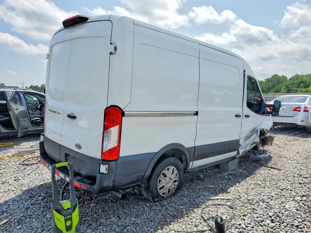 Ford Transit T-150