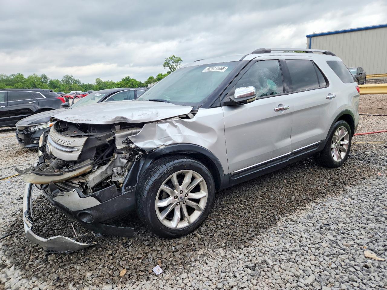 Salvage Ford Explorer Image