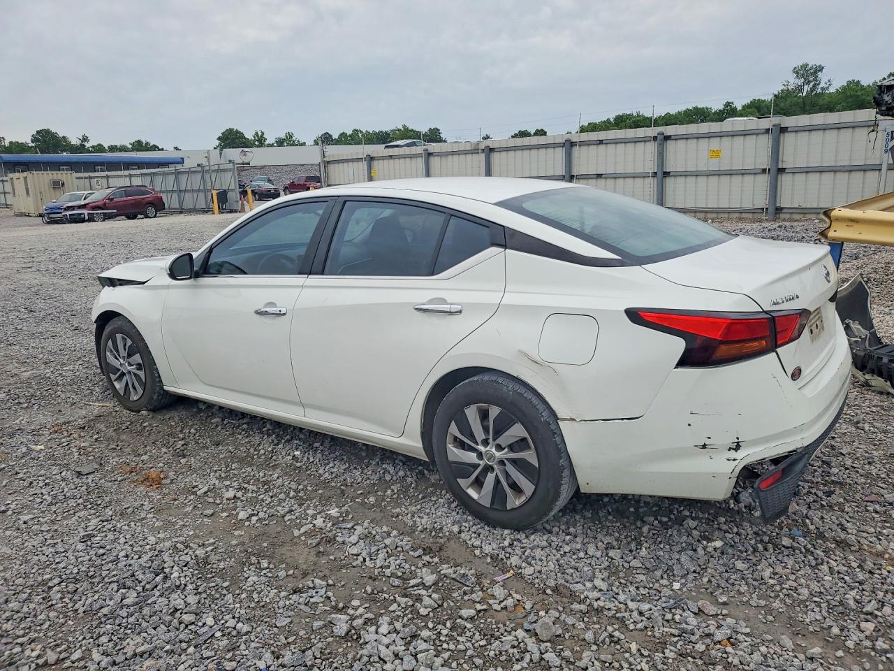 Nissan Altima S