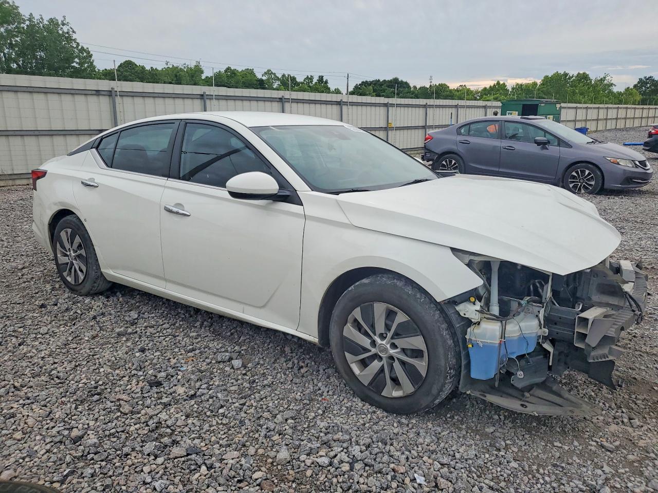 Nissan Altima S