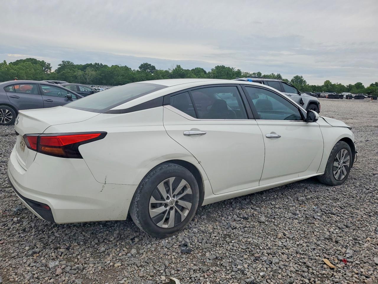 Nissan Altima S