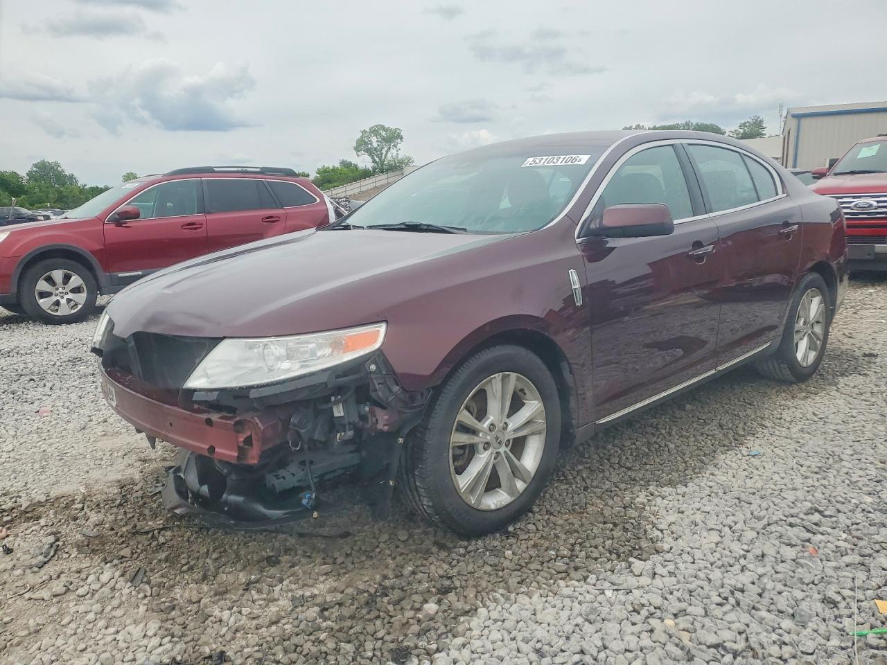 Salvage Lincoln MKS Image