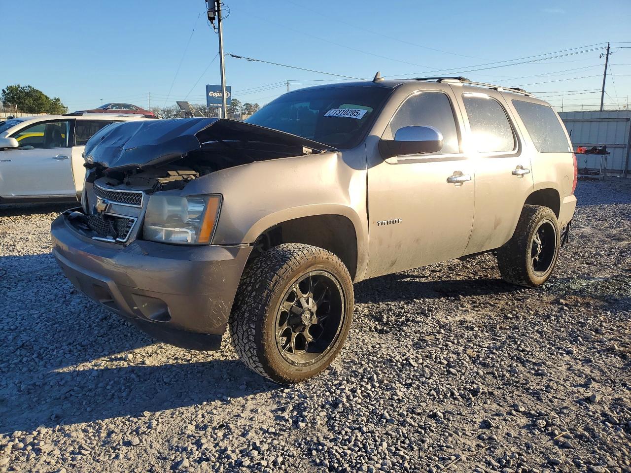Salvage Chevrolet Tahoe Image